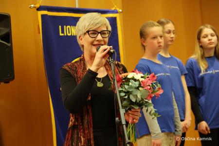 Na mladih svet stoji  (16)